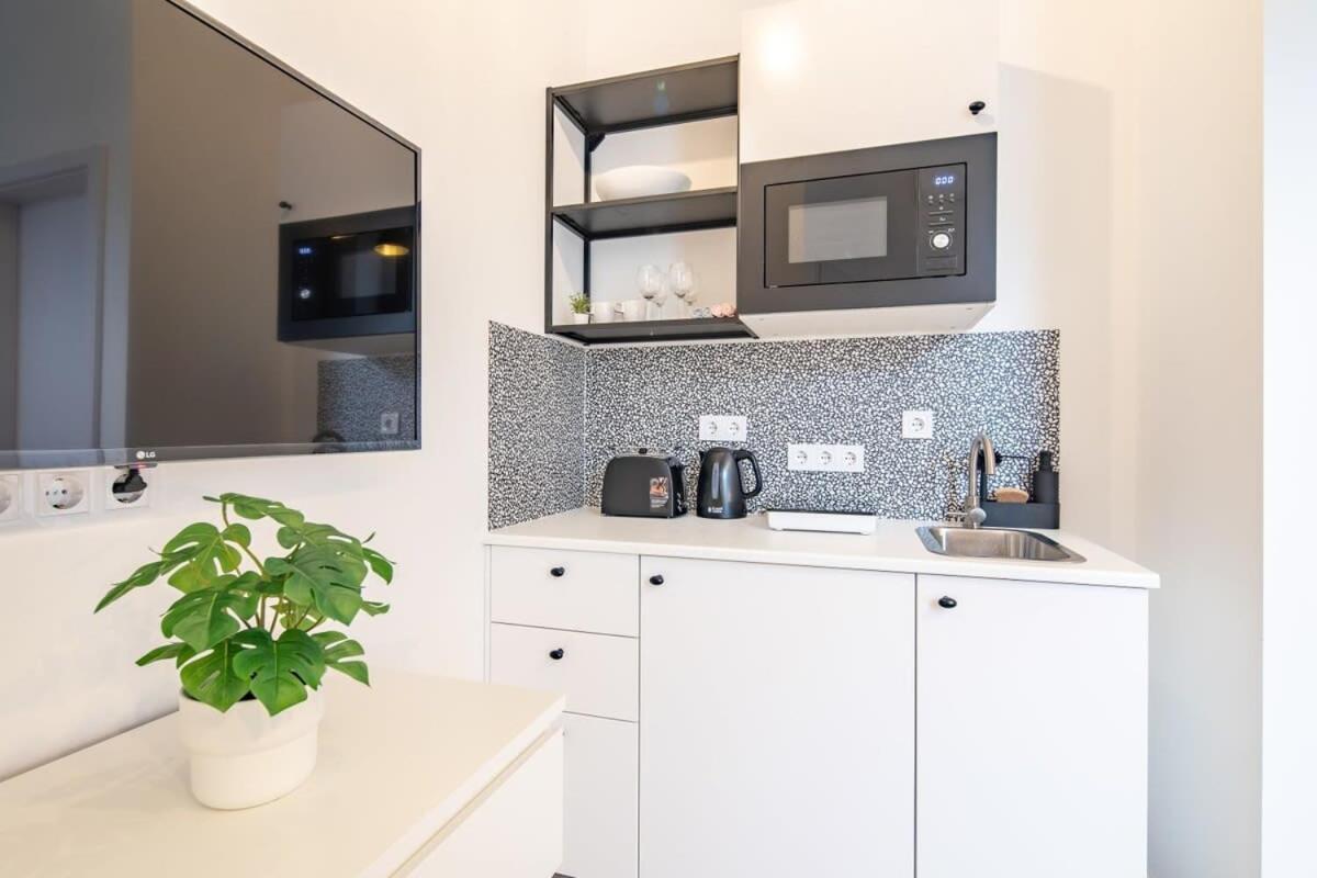 Extreme Central - Modern Mini Studio Budapest Eksteriør bilde